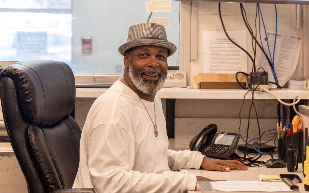 Crossroads Front Desk Volunteer