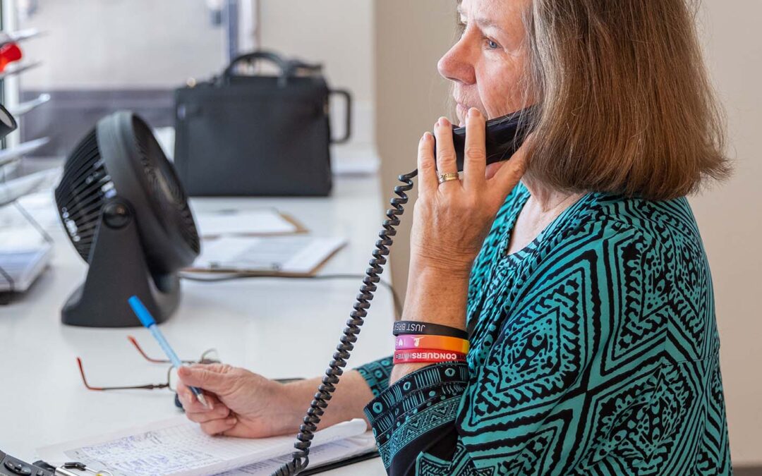 Laura’s Home Front Desk Volunteer
